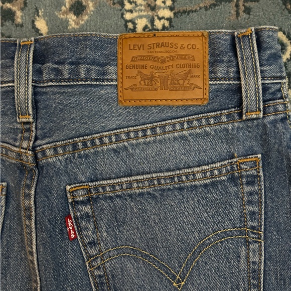 Snake Head Decon Iconic Boyfriend Denim Mini Skirt from Levis - Picture 5 of 5